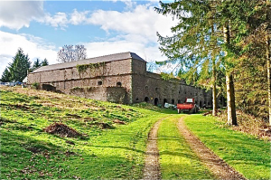 stone_built_slurry_tank_at_moel_y_mab-_part_of_the_leighton_model_farm